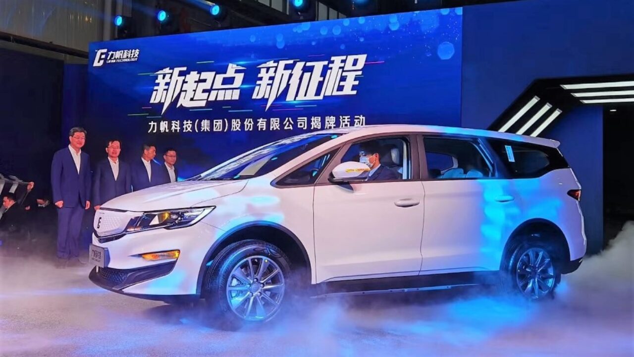 Geely все-таки спасла Lifan: представлена первая модель - Китайские  автомобили